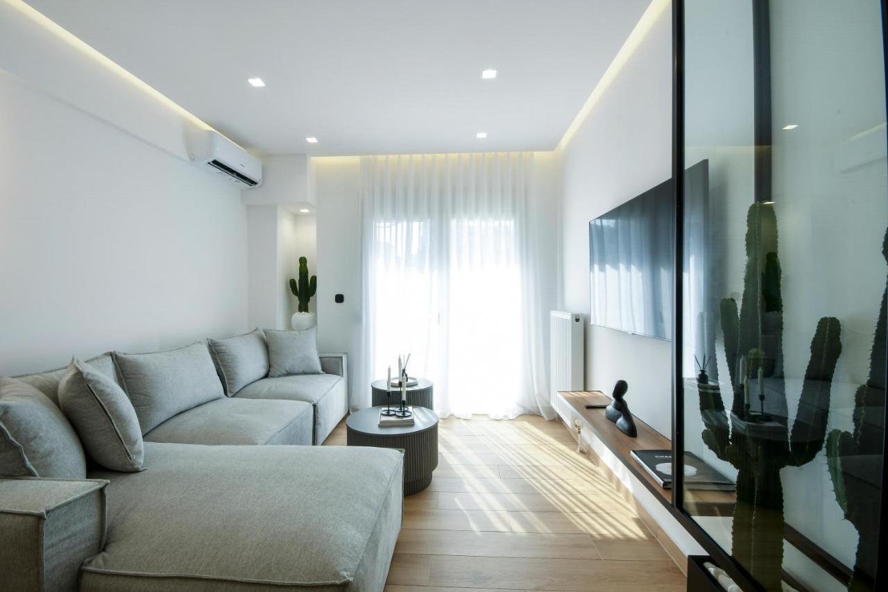 Luxury Downtown Apartment C2 テッサロニキ エクステリア 写真